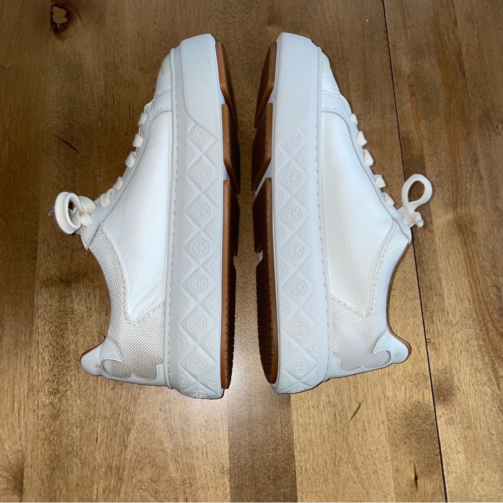 Tory Burch Ladybug Sneakers White and Tan Leather Like New! Size 7.5 M - Picture 4 of 14